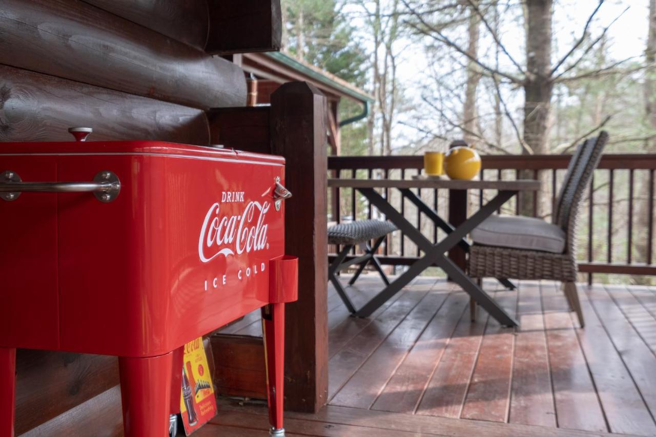 فيلا Three Dog Night - Pet-Friendly Cabin With Hot Tub بلو ريدج المظهر الخارجي الصورة